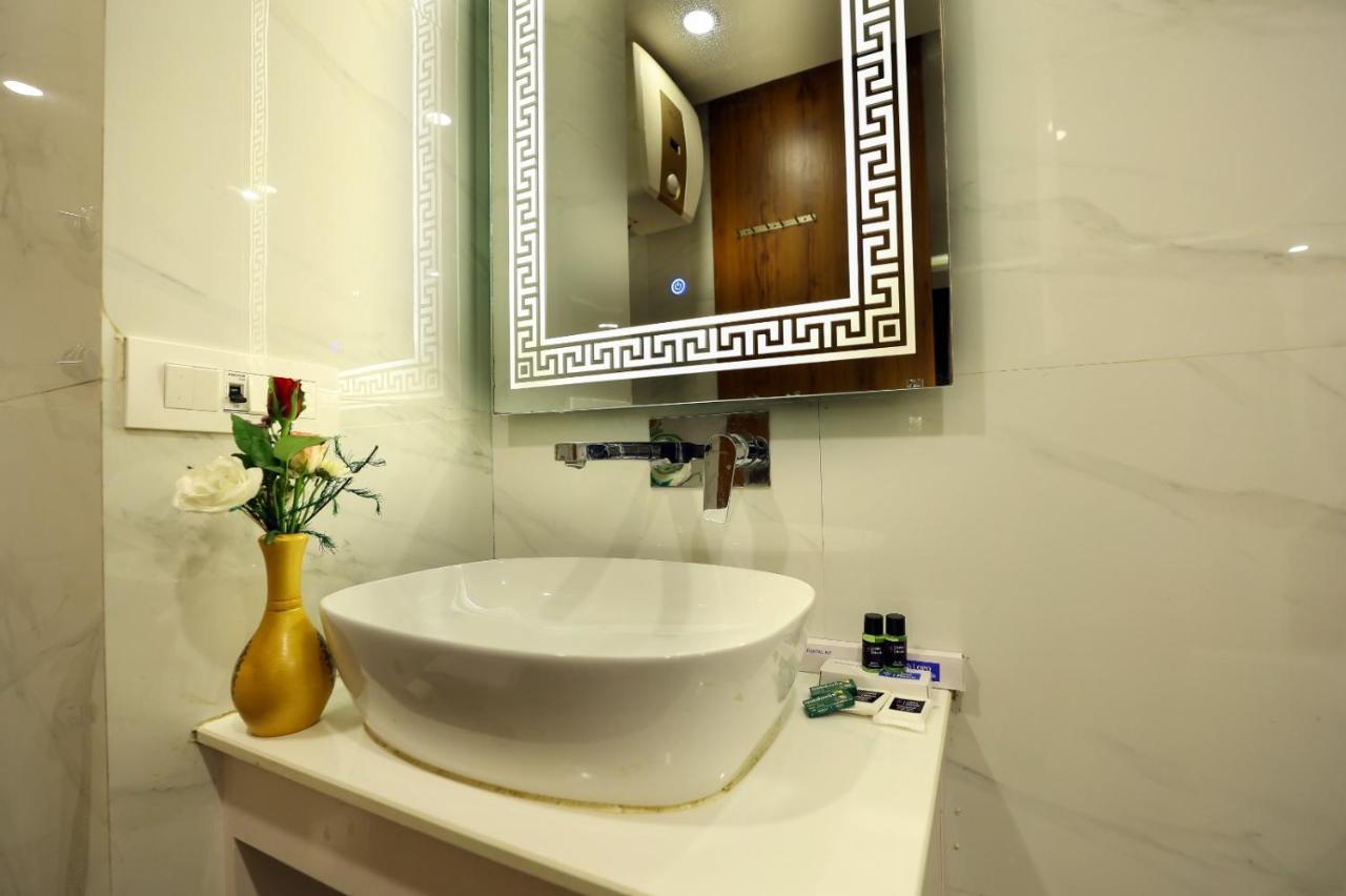 Hotel Viva Palace By Opo New Delhi Ngoại thất bức ảnh