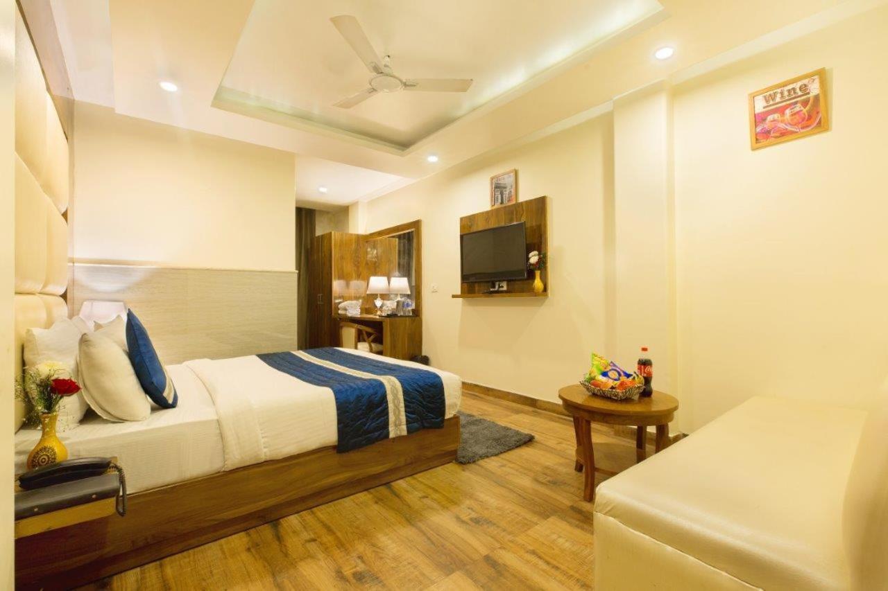 Hotel Viva Palace By Opo New Delhi Ngoại thất bức ảnh