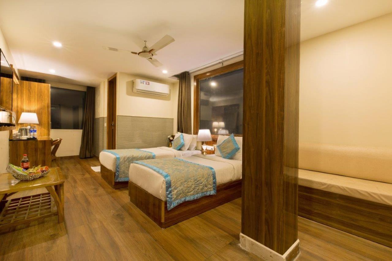 Hotel Viva Palace By Opo New Delhi Ngoại thất bức ảnh