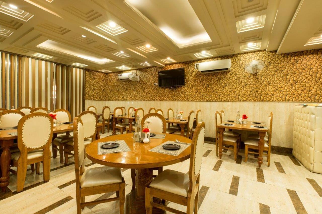 Hotel Viva Palace By Opo New Delhi Ngoại thất bức ảnh